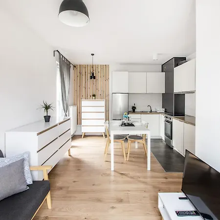 アパート White With Terrace ヴロツワフ